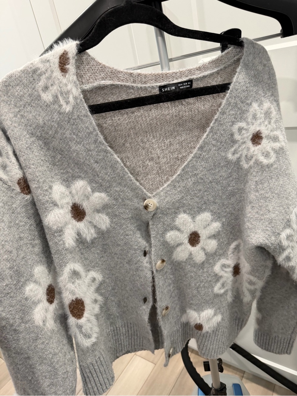 SHEIN Gray Fuzzy V-Neck Cardigan with White & Brown Daisy Motifs